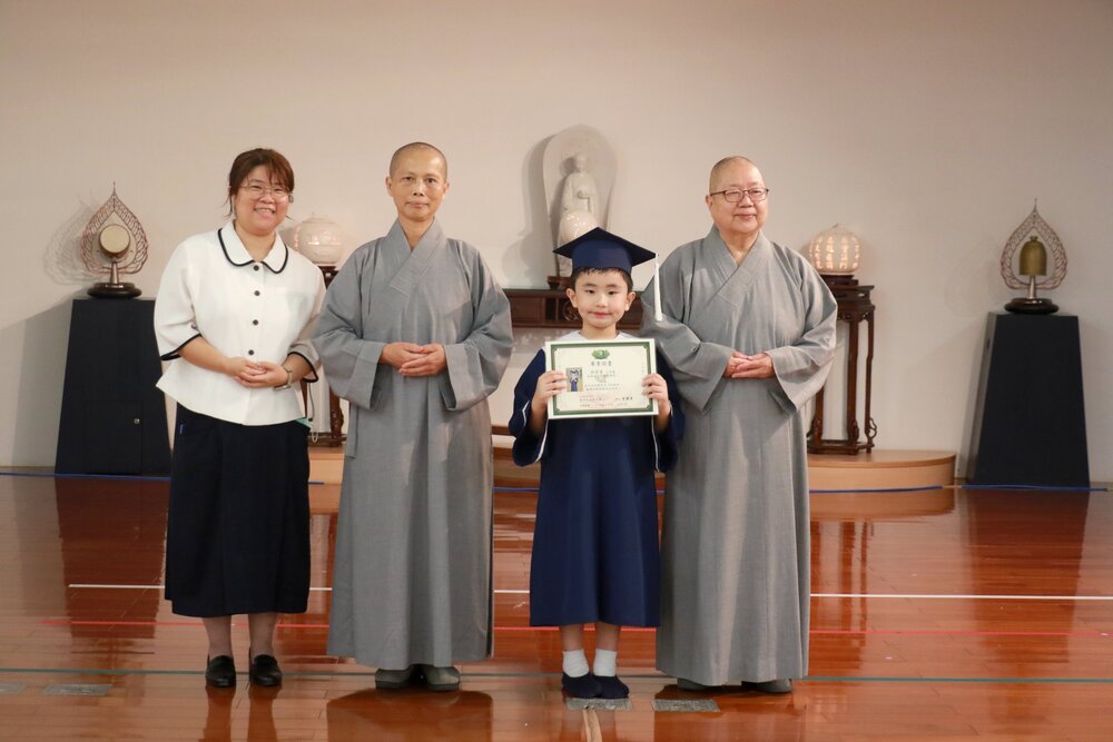 台中大愛幼兒園首屆畢典 唯一畢業生見證全人教育2