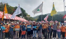 全國登山日中部場清水鰲峰山登場