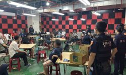5-地下室藏賭場 鳳警巡邏查獲