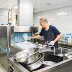 嘉縣府攜飯店助身障朋友穩定就業
