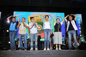 茶博會音浪之夜 年輕人嗨搖滾