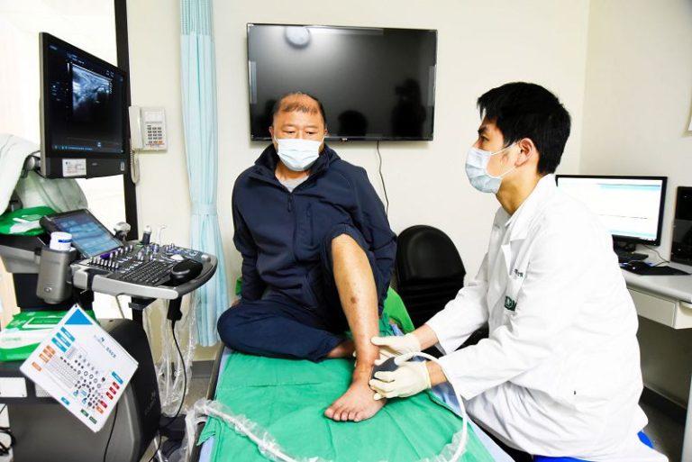 長期腳踝疼痛無解? 大林慈院提供微創栓塞新選擇
