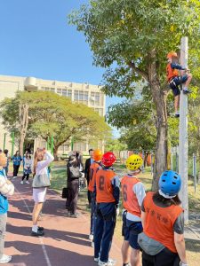 星野高校百名師生 跨海訪長億高中