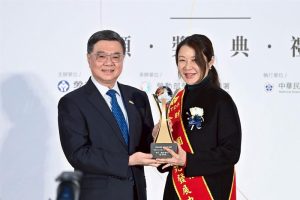 國家人才發展獎 金屬中心獲機關團體獎