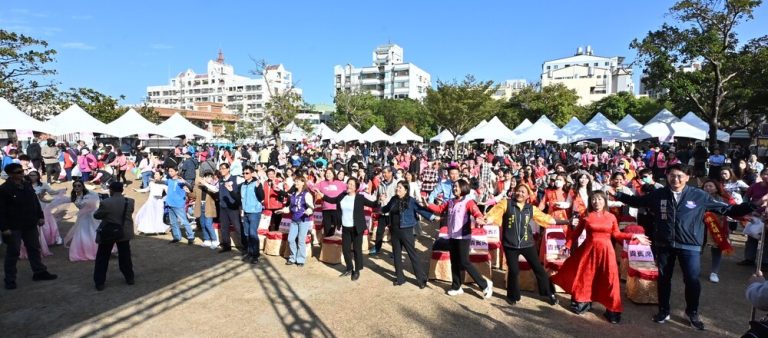 國際移民日 彰縣表揚45組模範新住民