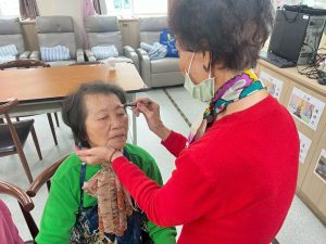 北榮桃園分院年終化妝舞會 長輩舞力四射迎新