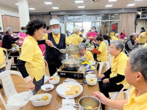 台東靜思堂四維據點為長者舉辦年終圍爐