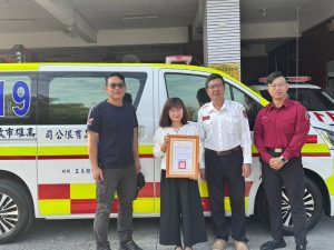 佳湘食品捐贈消防分隊救護車 強化救護能量
