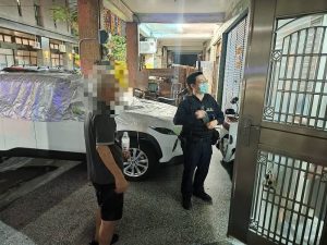 老翁再次迷路 民族警眼尖認出熟面孔助返家