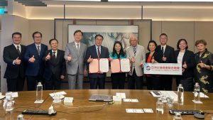 力邀海外臺商回流投資臺南 黃偉哲與亞洲臺灣商會聯合總會簽署合作備忘錄