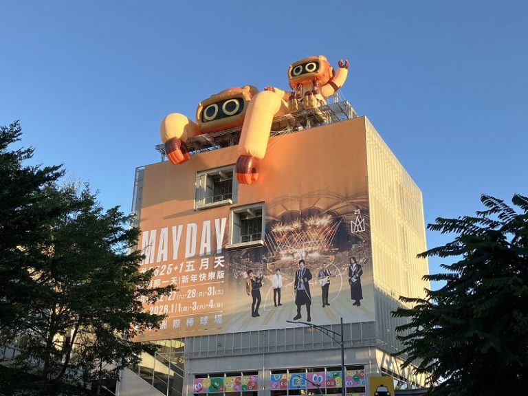 台中捷運變身五迷聖地 彩繪車廂與快閃Q版公仔登場