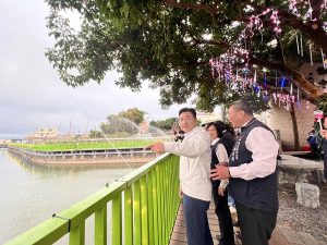 崑南社區環池步道啟用 點燈祈福照亮地方