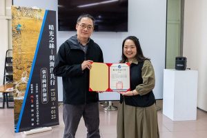 張若綺《晴光之絲—與海洋共行》創作展 海大展出