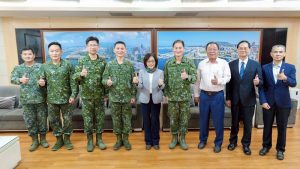 新任八軍團指揮官劉暐欣拜會康議長