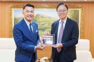 新加坡駐台代表葉偉傑離任 蒞桃辭行