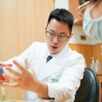 反覆發燒血球異常 三尖瓣重度逆流致脾臟腫大