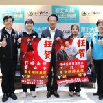 竹崎高中再傳捷報 兩位聽奧國手奪下羽球團體銅牌