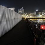 東岸碼頭臨時通道夜間照明失效盼改善