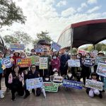 路竹番茄節湧人潮 湖內警宣導預防犯罪