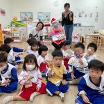 高市圖鼓山分館邀故事達人到內惟附幼溫馨開演《聖誕劇場》