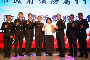 向城市英雄致敬 黃敏惠表揚績優消防與義消人員