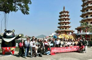 雙語聯盟辦外師研習 走讀左營舊城