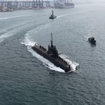 海鯤軍艦執行潛航前置海上測試