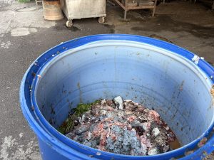 廚餘回收費暴漲 市埸攤商向議員哭訴沉重負擔