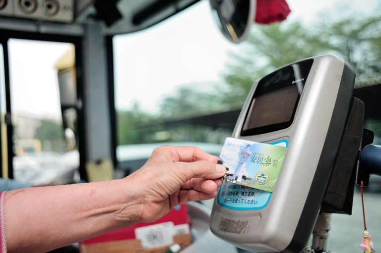 敬老卡升級奏效 屏東使用率躍升