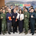 邱佩琳春節前夕敬軍送暖