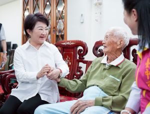 育兒友善銀得幸福 盧秀燕打造老幼宜居台中