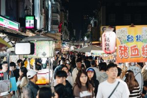 高雄聖誕生活節4日閉幕 單月吸引逾百萬人次造訪
