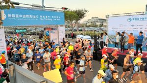 麗晨台中馬拉松 逾萬跑者爭霸