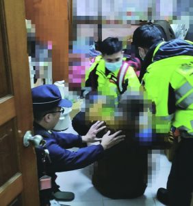 六寶警神救援 民眾平安送醫家屬感謝