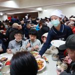 基隆冬令發放圍爐 揚善青年展青春活力