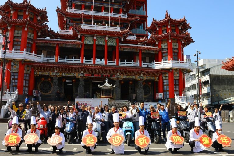 嘉市府開運年菜 捐贈與發送