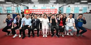 王惠美赴彰德國中 慰勉桌球選手