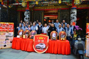 豐原媽百萬大獎 祈福擲筊送轎車