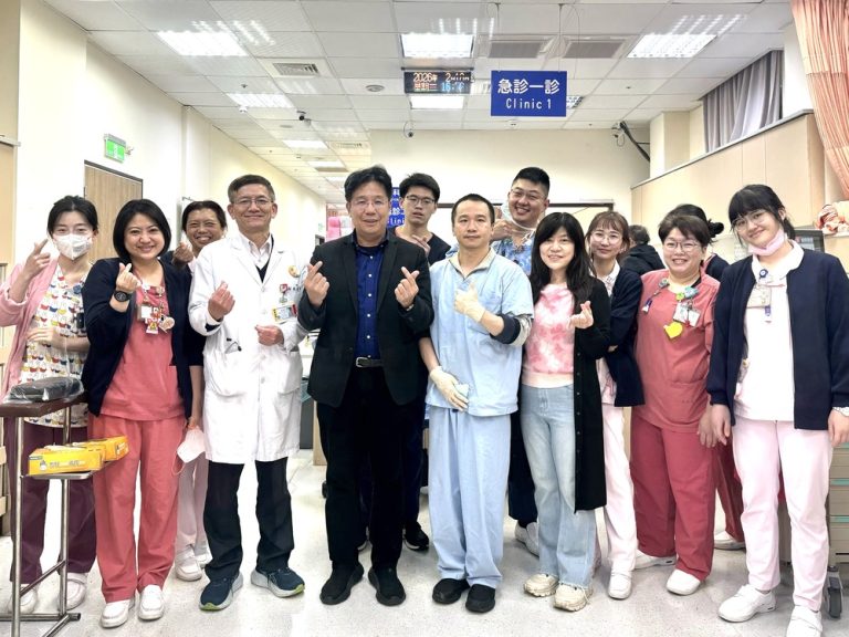 春節醫療不停歇 林慶豐慰問部基值班醫護