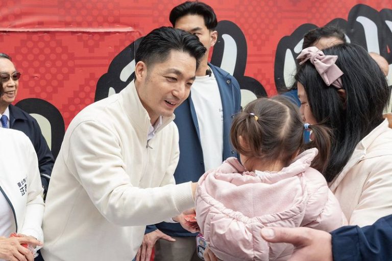 北市擬試辦育兒減工時 政院：試辦配套可考量更周全