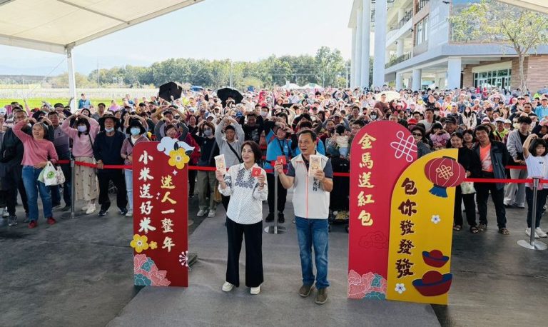 好運轉動屏東！　熱博迎財神，鼓陣醒獅炒熱年節氣氛