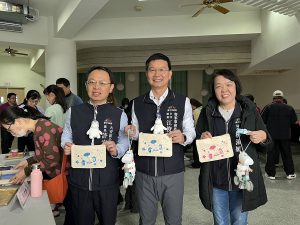 金馬報喜 大安有福贈春聯