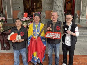 斗六震天府送3888枚加持翡翠福牌