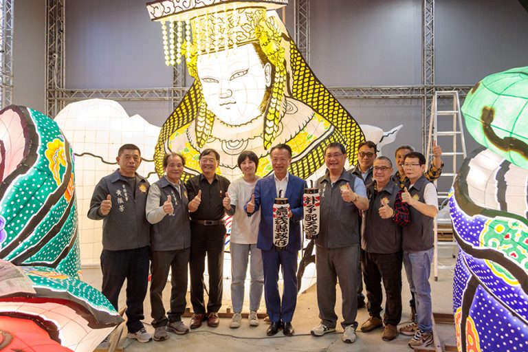 朴子配天宮樸仔媽躍上睡魔燈組