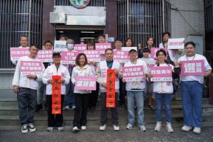 潘筱潔登記屏東縣議員第三選區 管碧玲力挺跨世代展現團結