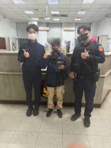 為民服務不分國籍 鼎金警協助尋回外籍男手機