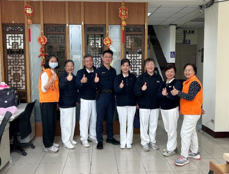 汐止志工春安慰問行動 溫暖守護關懷警消同仁