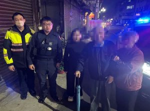 寒流侵襲凍僵迷途翁 潭子暖警送返家