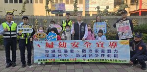 大雅警馬力全開化身校園守護者