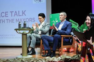 郵輪上和平座談 謝國樑及蔣萬安聯袂出席